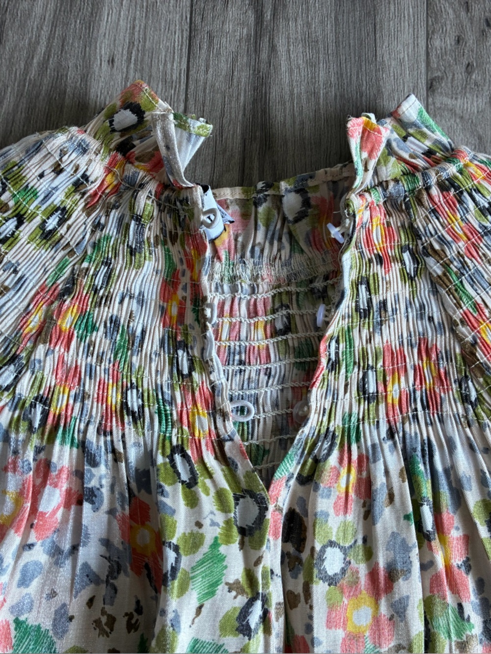 Women's Moodie Floral
Smocked Neck Blouse XS Boho Cottagecore Flutter Sleeve Top - Picture 6 of 14